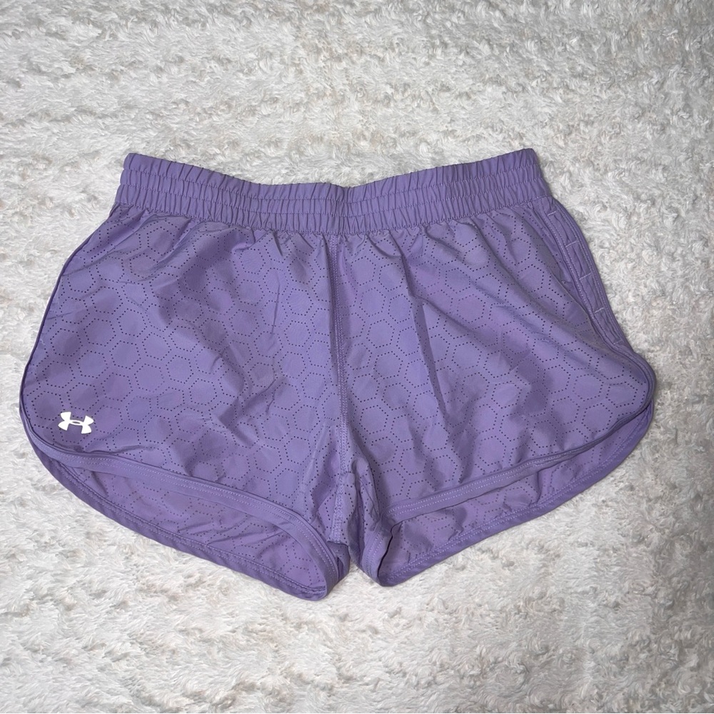 NWOT women’s under Armour purple shorts size small